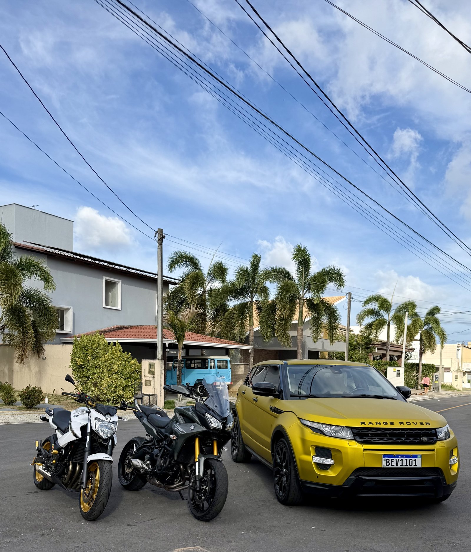 EVOQUE DOURADA + TRACER GT 900 ou 120 mil no PIX!